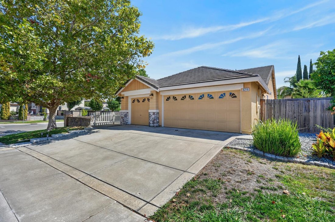 House in Elk Grove, California, United States 2 - 18895541