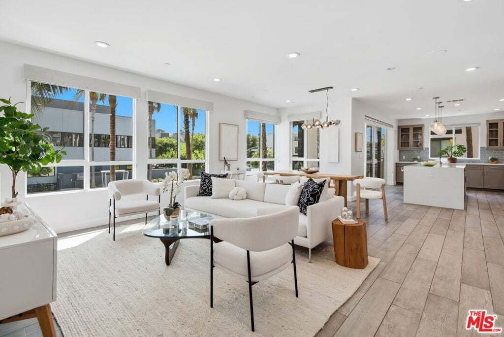 Townhouse en Los Ángeles, California, Estados Unidos 1 - 18899423