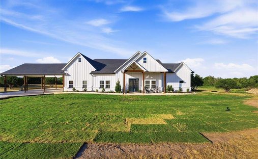 House in Rio Vista, Texas, United States 1