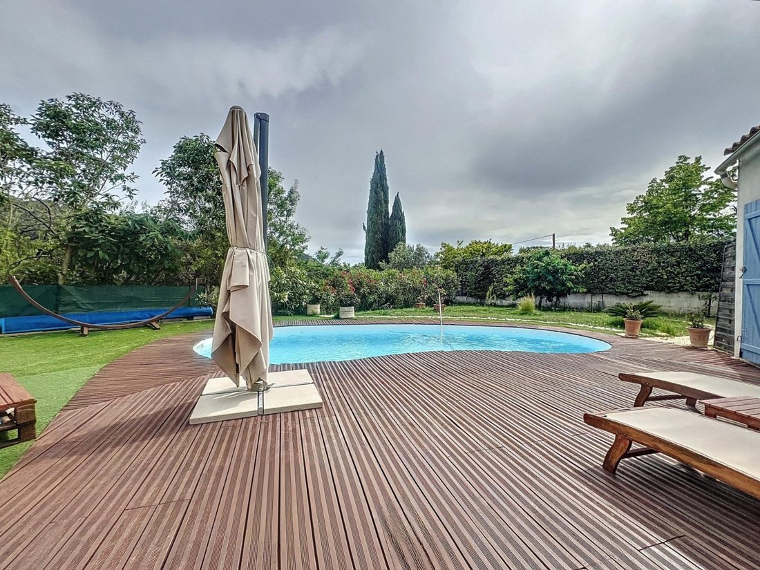 Casa a Le Castellet, Provenza-Alpi-Costa Azzurra, Francia 2 - 18902279