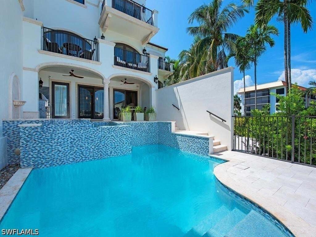 House in Naples, Florida, United States 3 - 18876419