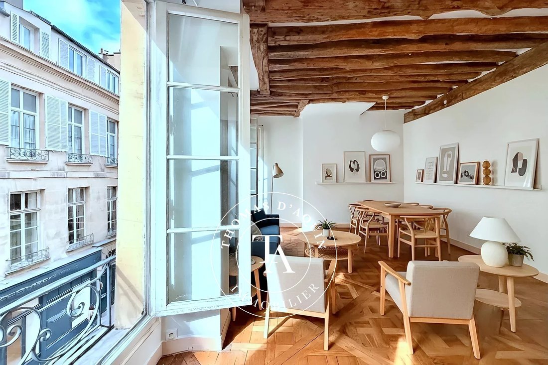 Apartment in Saint Thomas d'Aquin, Paris 7e Arrondissement, Paris 4 - 17753170