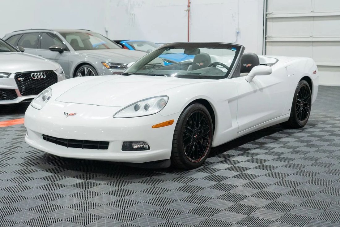 Cabriolet in Kent, WA, United States 3 - 18550073