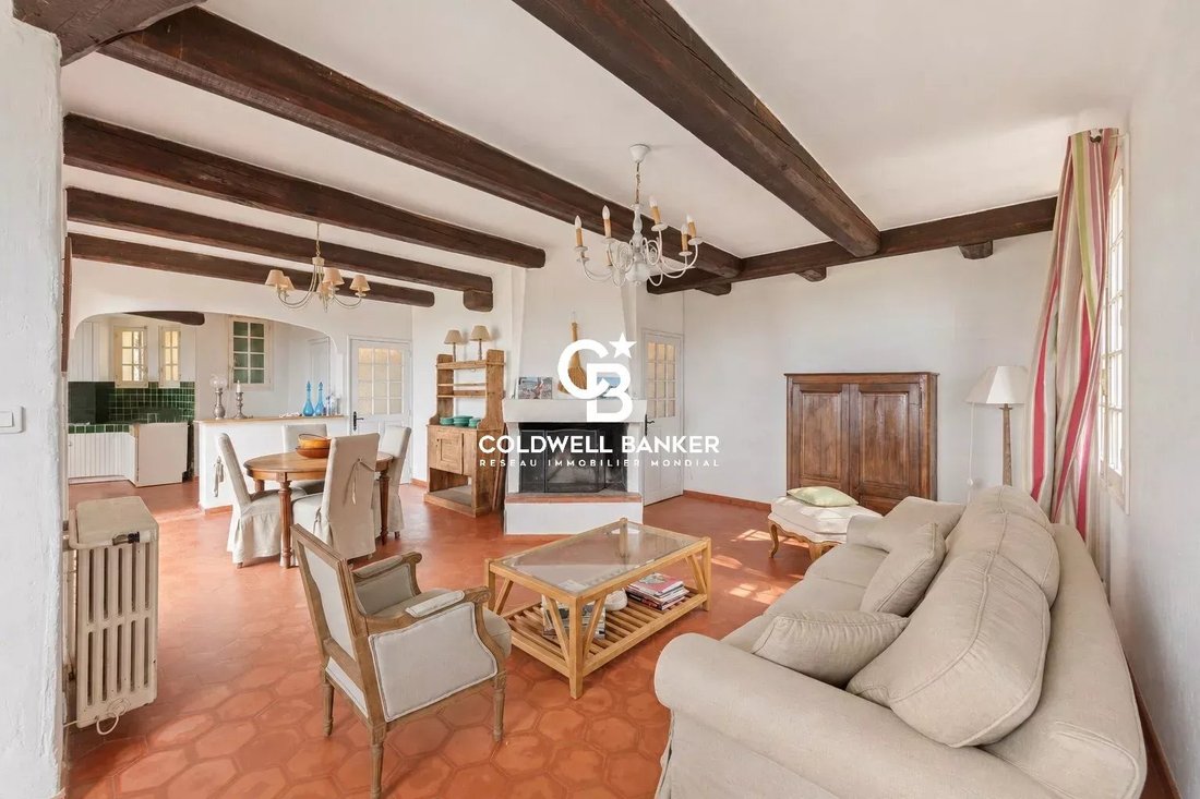 Casa en Carqueiranne, Provenza-Alpes-Costa Azul, Francia 4 - 18848121