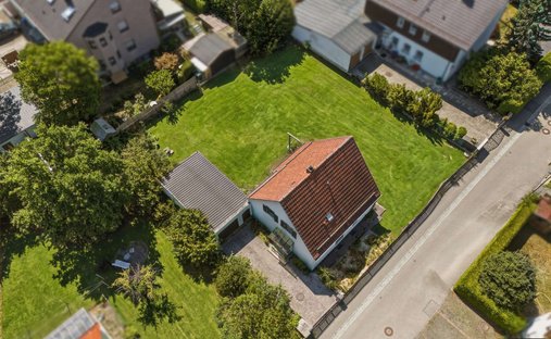 Land in Gilching, Bavaria, Germany 1