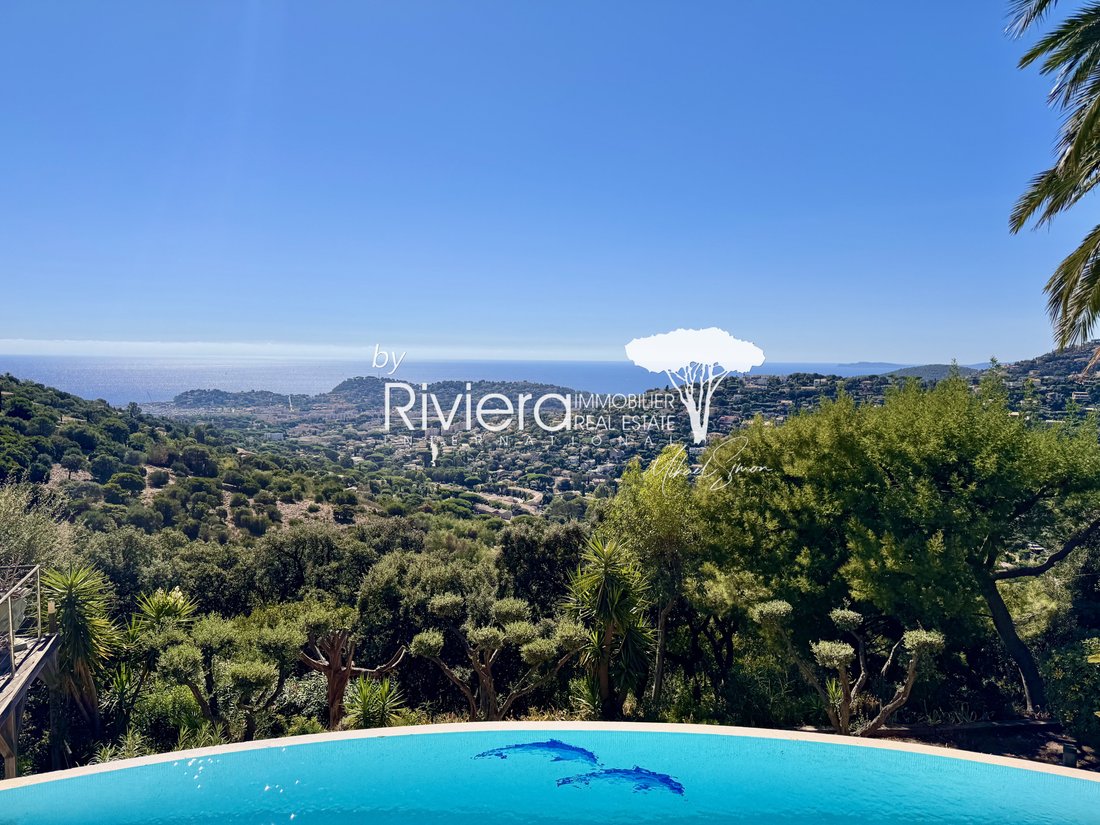 Villa in Nord, Cavalaire-sur-Mer, France 4 - 15778269