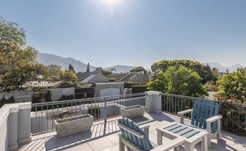 House in Tokai, Southern Suburbs, Cape Town 1