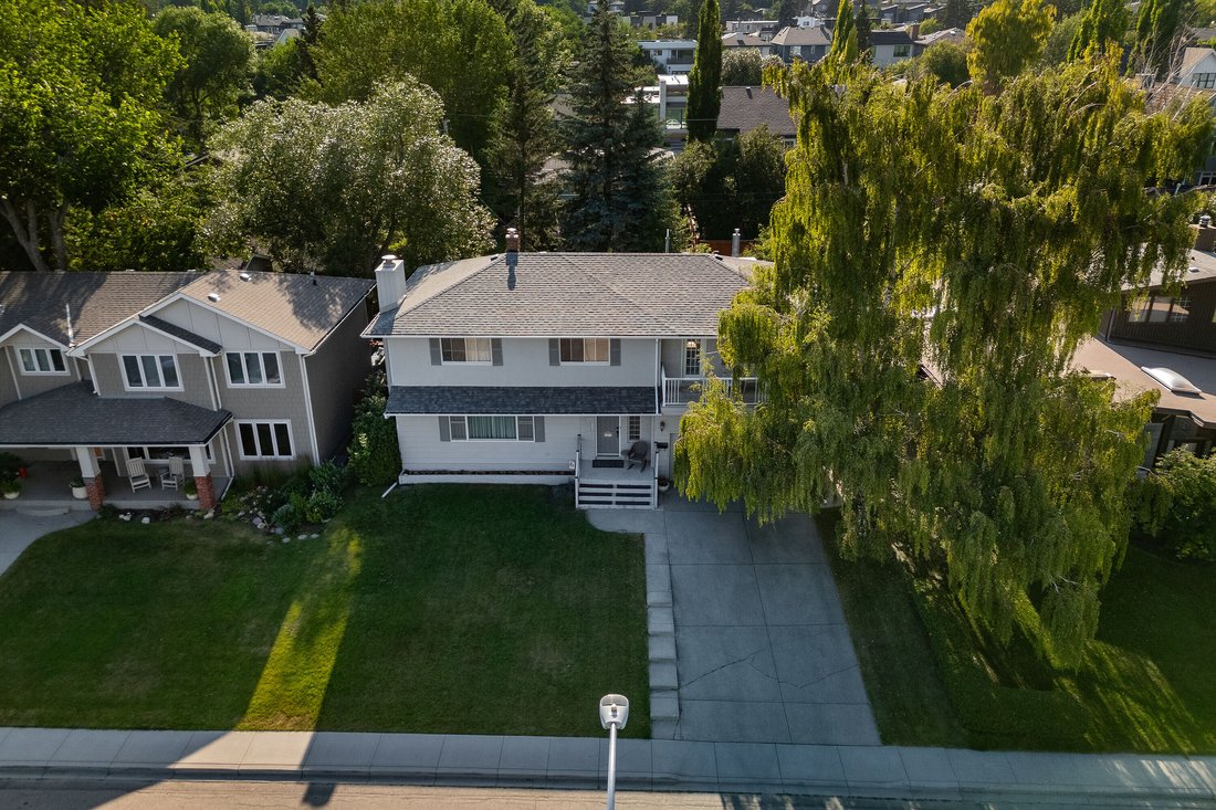 House in Calgary, Alberta, Canada 5 - 18896880