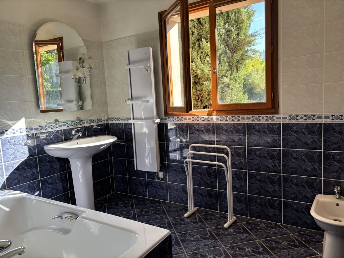 Villa in Die, Auvergne-Rhône-Alpes, France 4 - 18902521