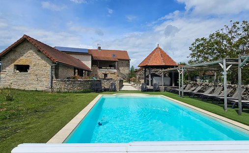 Villa in Salvagnac-Cajarc, Okzitanien, Frankreich 1