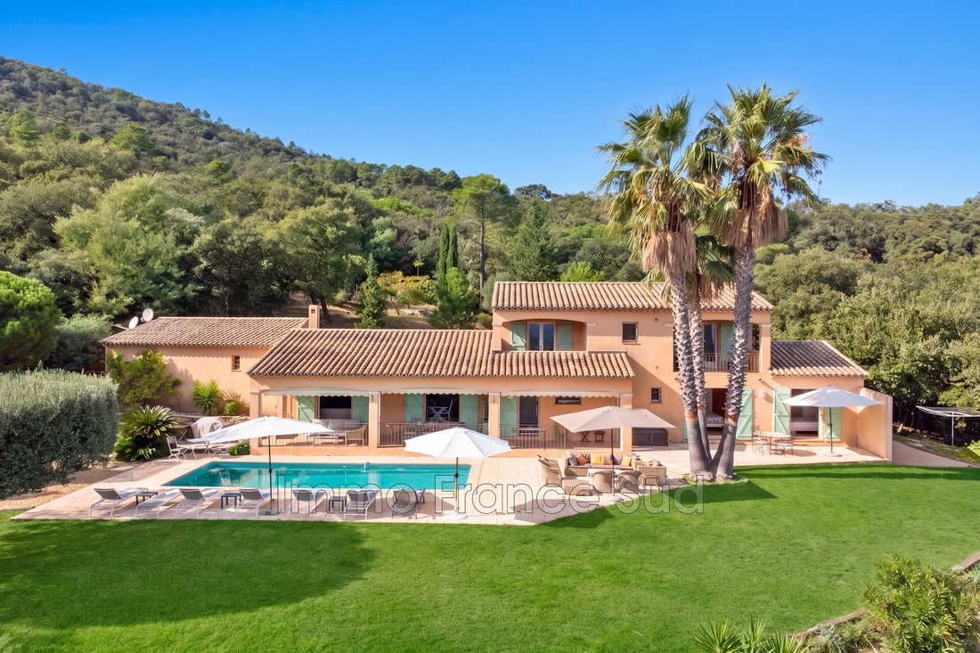 Villa in La Garde-Freinet, Provence-Alpes-Côte d'Azur, France 1 - 16372333