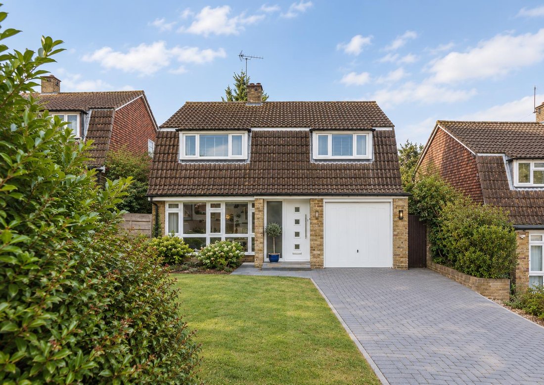 Haus in Tattenham Corner, Epsom and Ewell, England 1 - 18732354