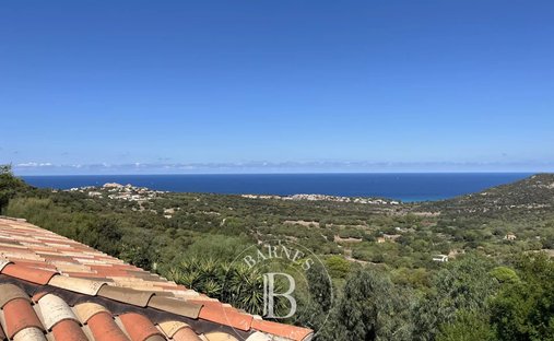 Villa in L'Île-Rousse, Corsica, France 1