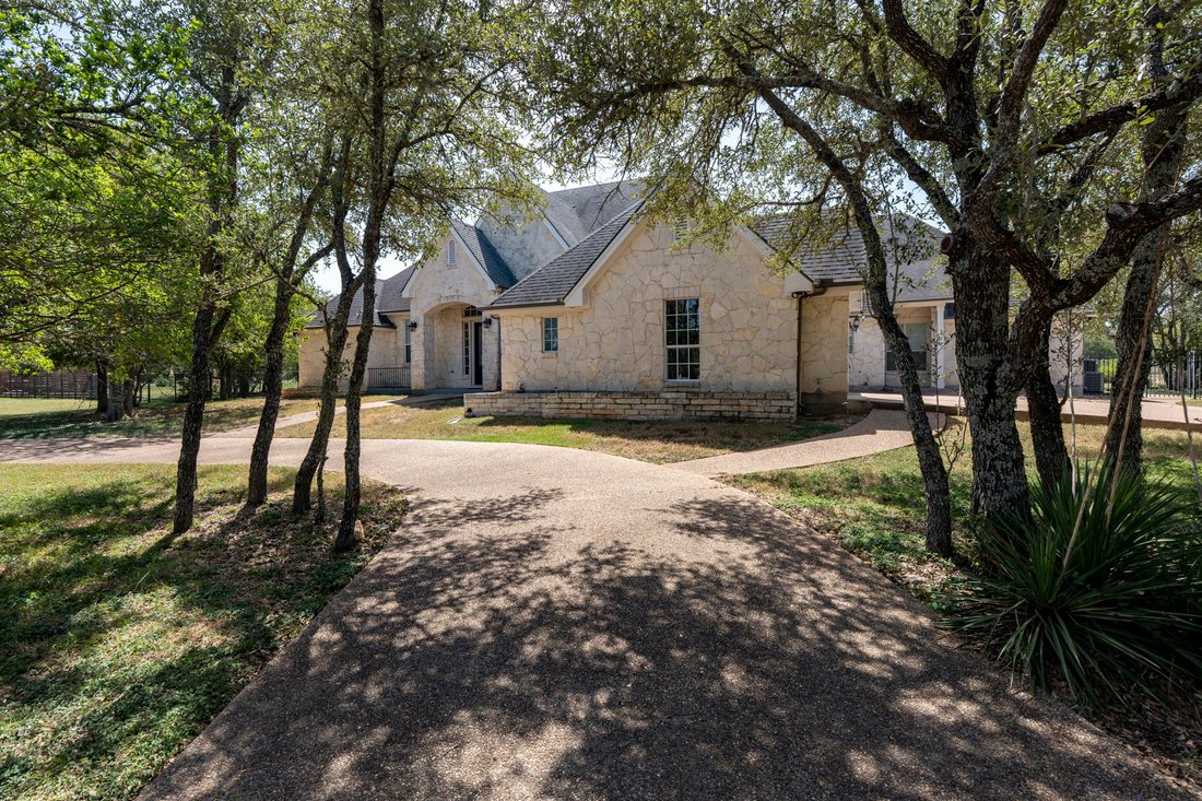 House in Buda, Texas, United States 1 - 18900056