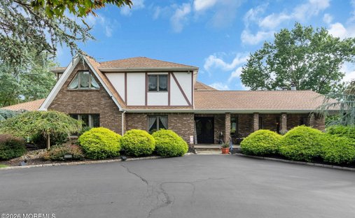 House in Manalapan Township, New Jersey, United States 1