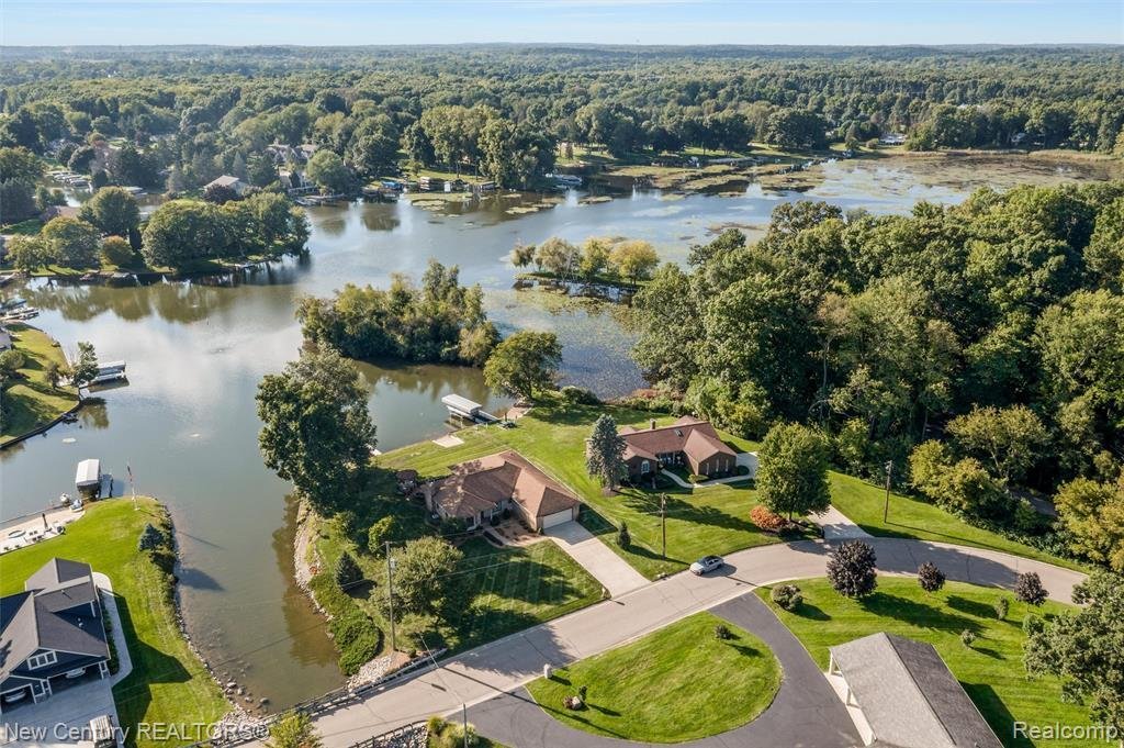 Casa a Highland Charter Township, Michigan, Stati Uniti 4 - 18893343
