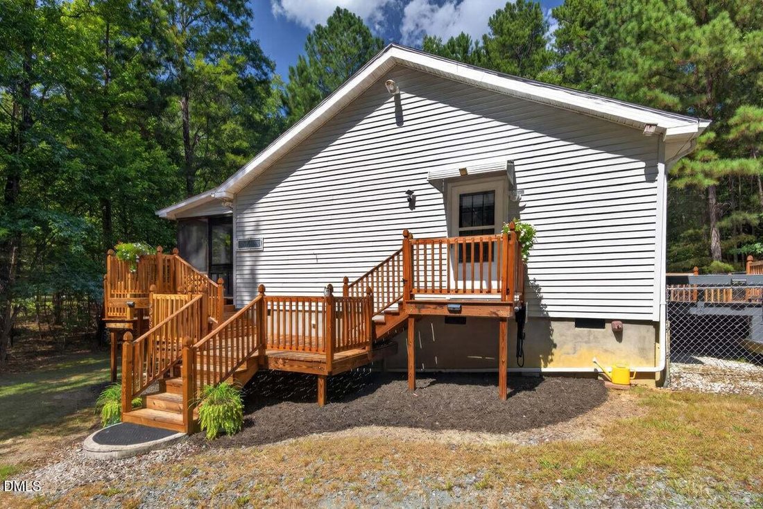Casa en Chapel Hill, Carolina del Norte, Estados Unidos 4 - 18895814