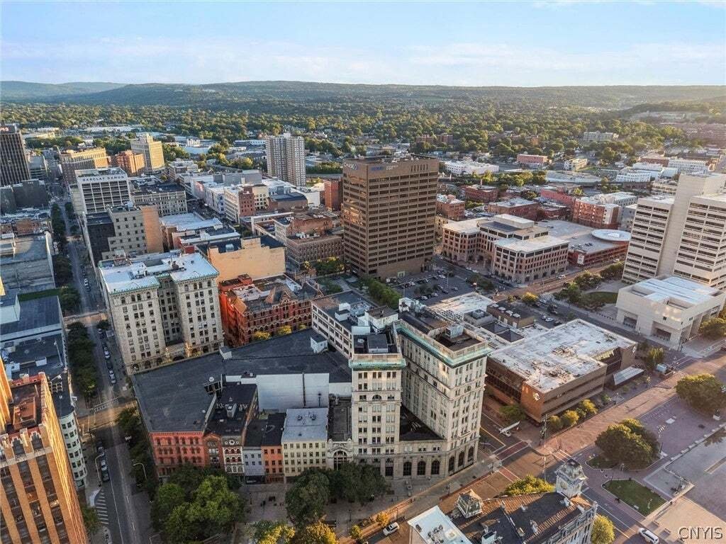 Syracuse, New York, United States 5 - 18895759
