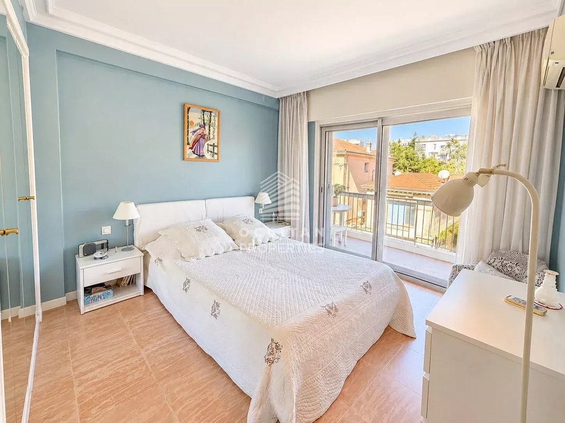 Apartment in La Source, Cannes, France 5 - 18272010