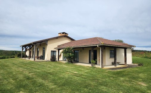 Casa en Sainte-Dode, Occitania, Francia 1