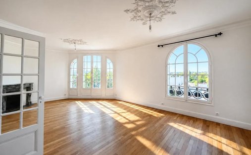 Apartment in Le Vésinet, Ile-de-France, France 1