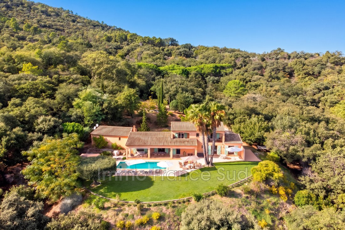 Villa in La Garde-Freinet, Provence-Alpes-Côte d'Azur, France 4 - 16372333