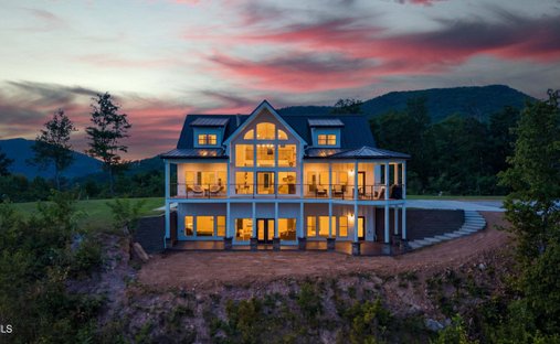 House in Laurel Bloomery, Tennessee, United States 1
