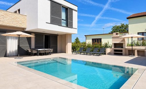 Villa in Umag, Gespanschaft Istrien, Kroatien 1