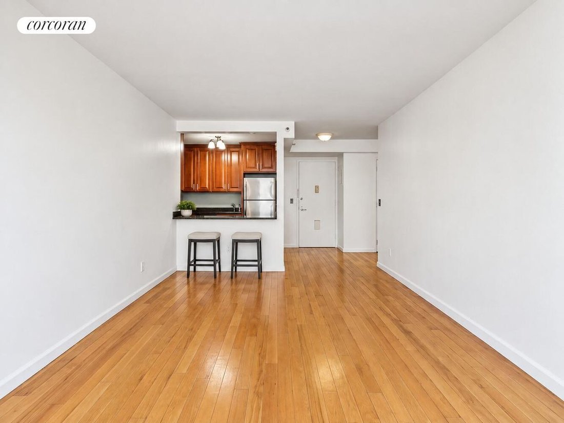 Co Op in New York, New York, United States 5 - 18895361