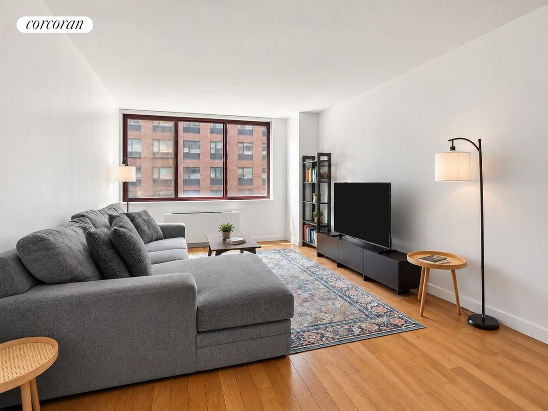 Co Op in New York, New York, United States 1 - 18895361