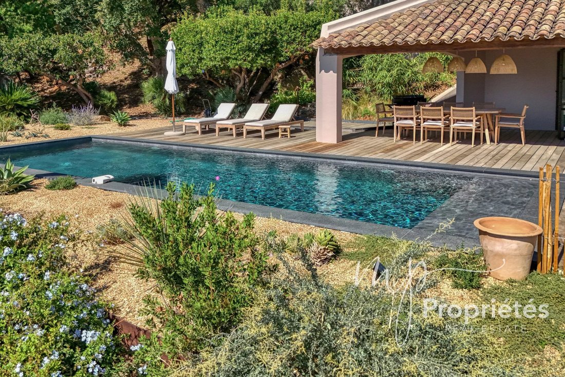 Villa in Rayol-Canadel-sur-Mer, Provence-Alpes-Côte d'Azur, France 3 - 18897763