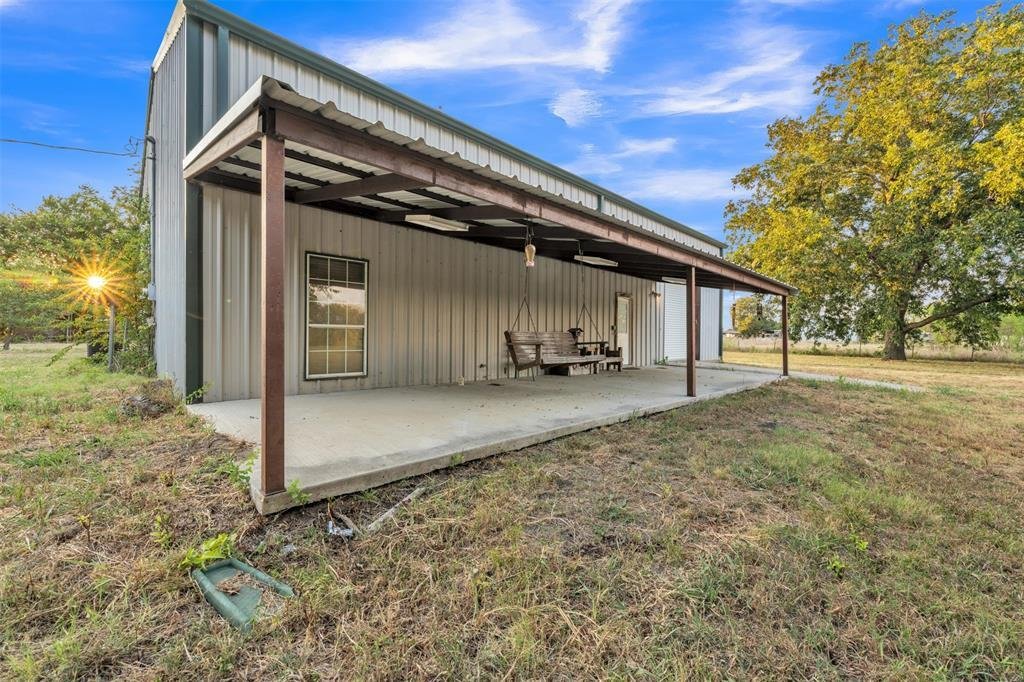 Farm Ranch in Trenton, Texas, United States 4 - 18896633