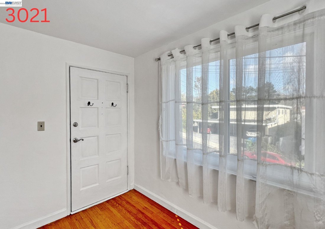 El Cerrito, California, United States 2 - 18895990