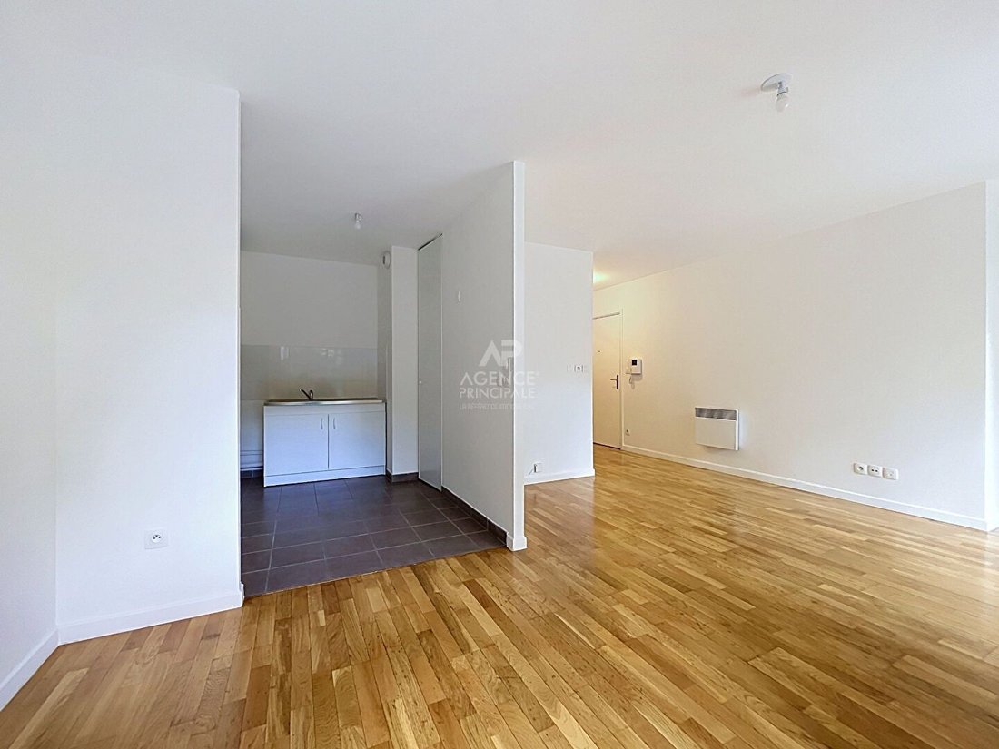 Apartment in Chatou, Ile-de-France, France 3 - 18901236