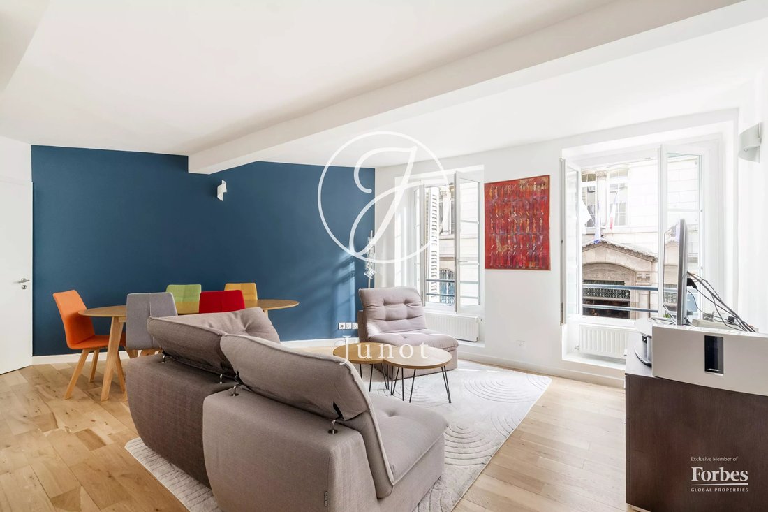 Apartment in Mairie, Paris 8e Arrondissement, Paris 1 - 18897093