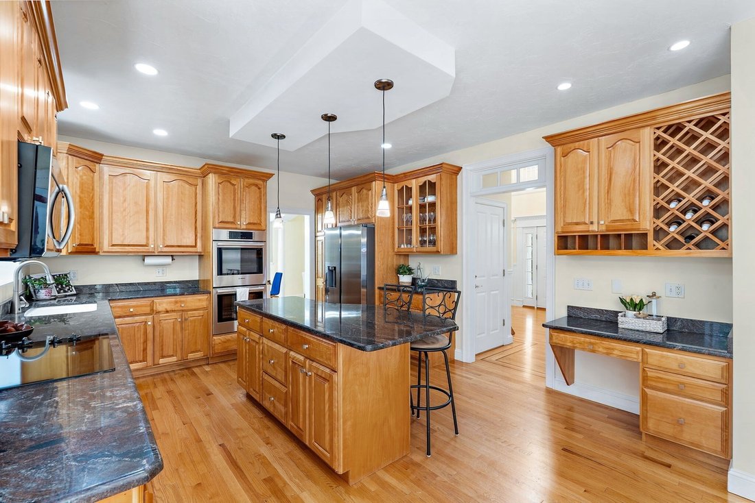 House in Bolton, Massachusetts, United States 4 - 18896198