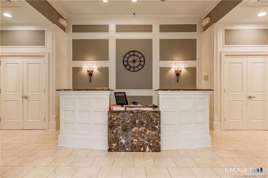 Condo in West Hartford, Connecticut, United States 4 - 18901011