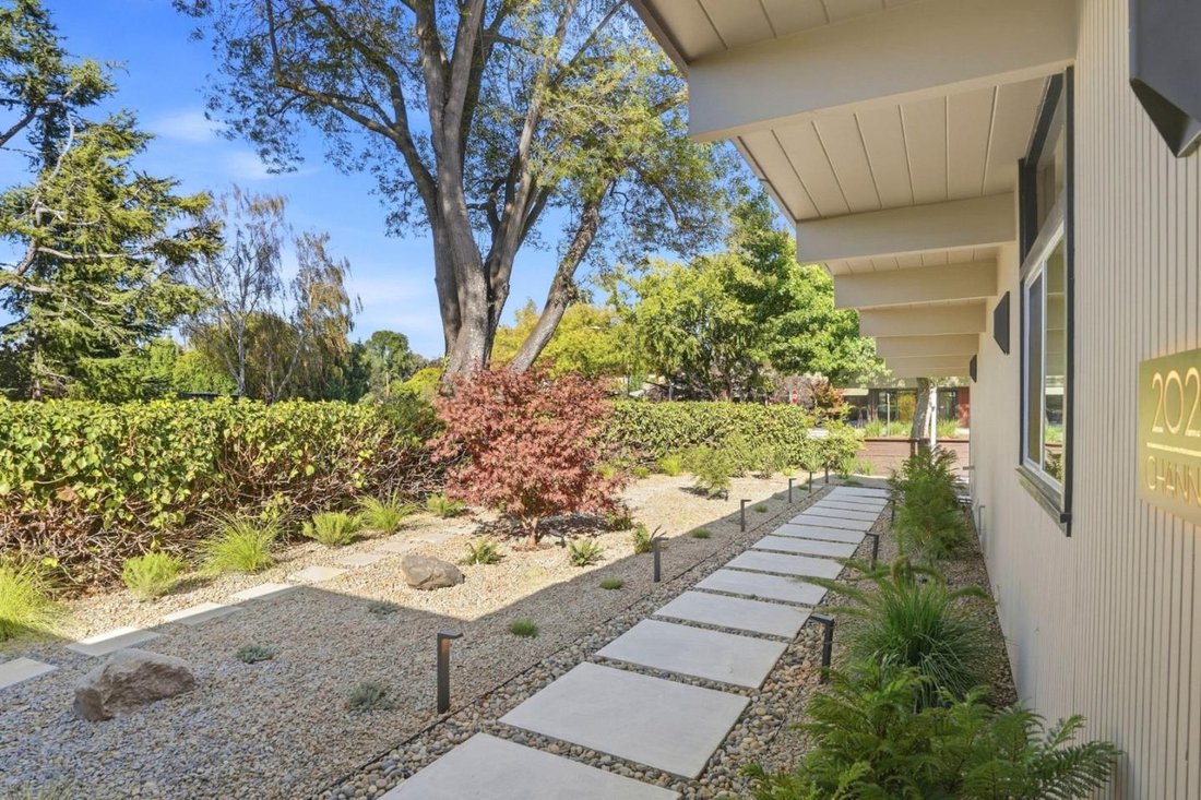 House in East Palo Alto, California, United States 3 - 18899751