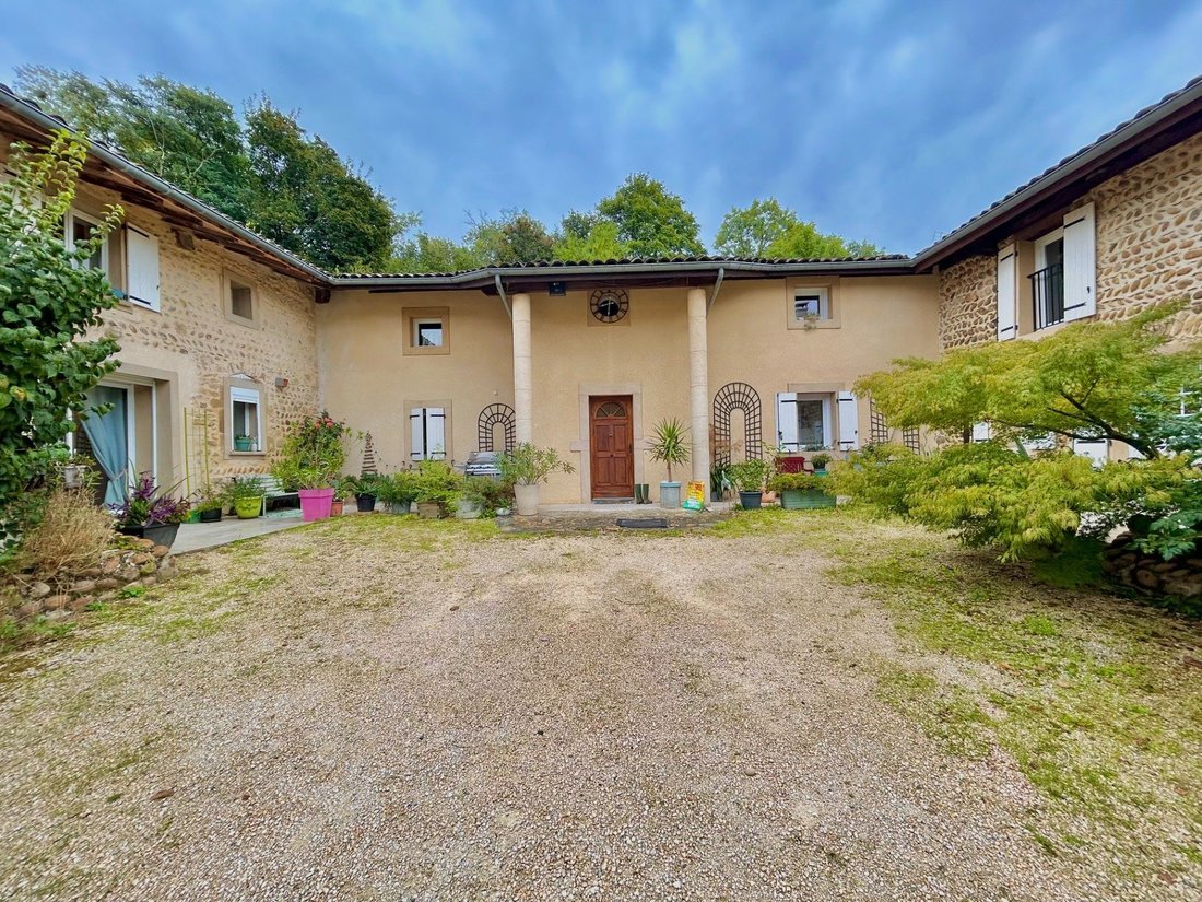 House in Beausemblant, Auvergne-Rhône-Alpes, France 1 - 18902536