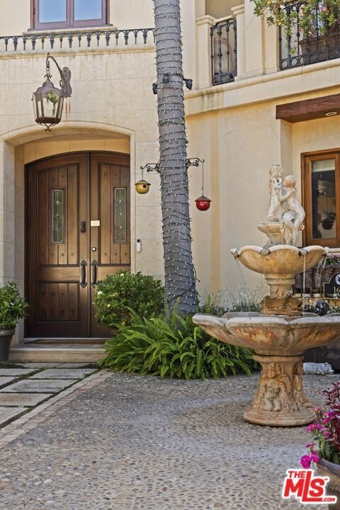 House in Los Angeles, California, United States 4 - 18899455