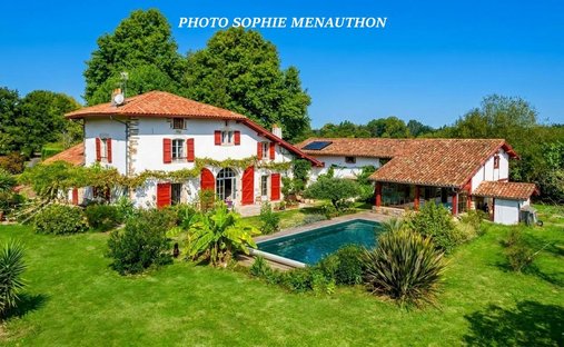 House in Urt, Nouvelle-Aquitaine, France 1