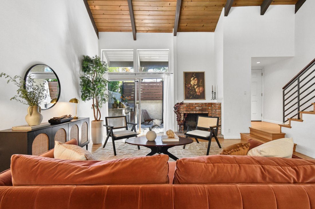 Condominio a Los Angeles, California, Stati Uniti 2 - 18902439