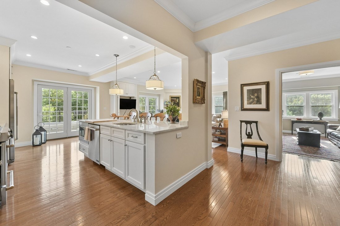 Condo in Milton, Massachusetts, United States 3 - 18898063