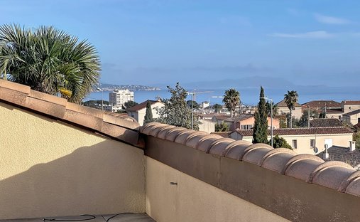 Apartment in La Ciotat, Provence-Alpes-Côte d'Azur, France 1