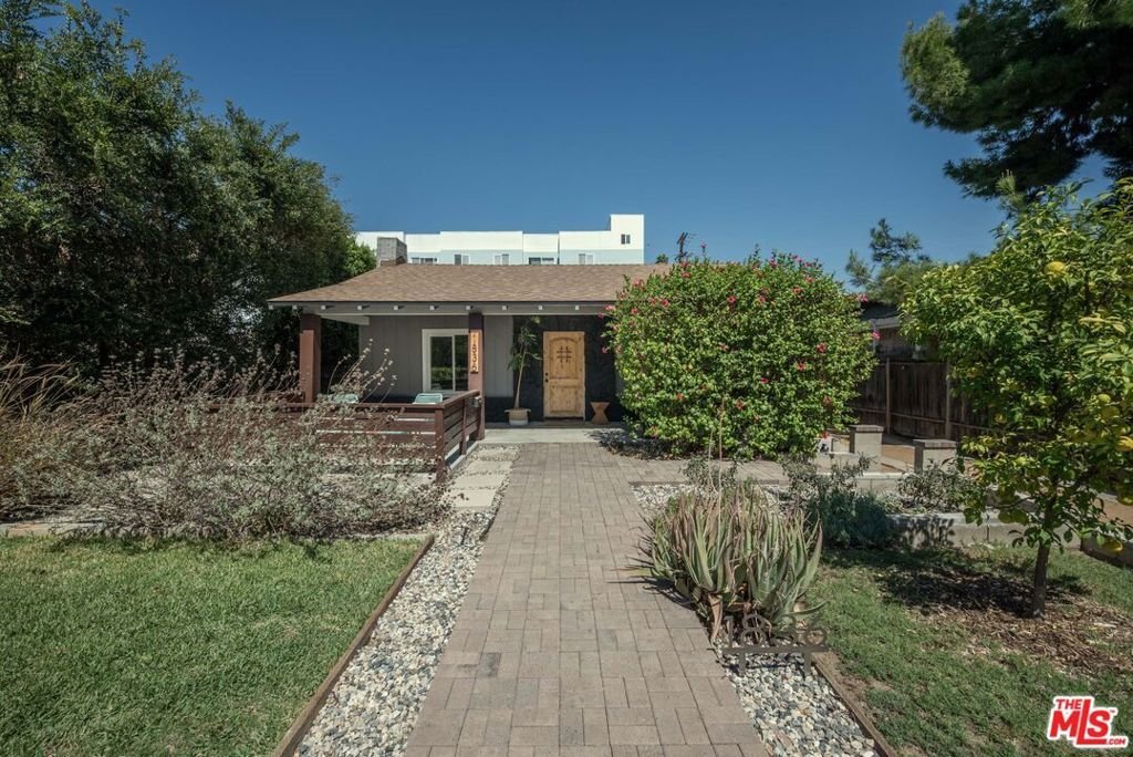 House in Glendale, California, United States 3 - 18899473