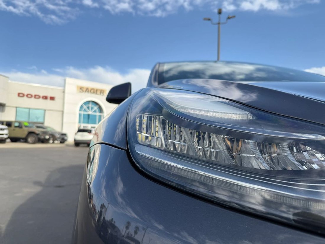 Suv in Hanford, CA, United States 2 - 18898208