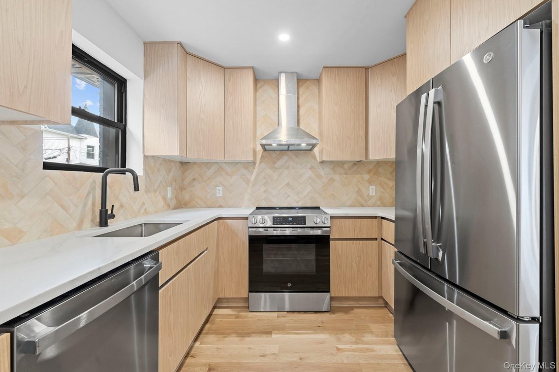 House in New York, New York, United States 4 - 18898725