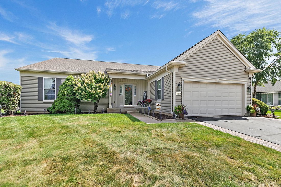 House in Huntley, Illinois, United States 4 - 18896624