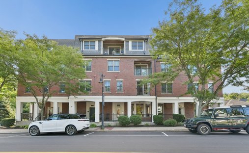 Condo in Milton, Massachusetts, United States 1