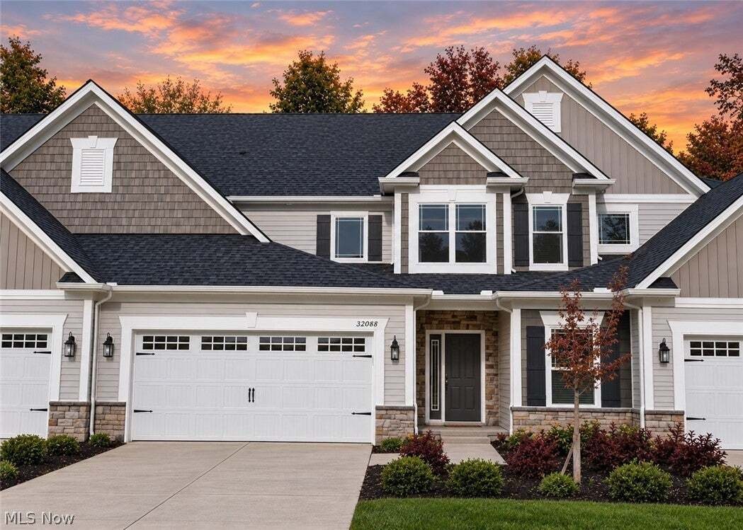 Condominio en Avon Lake, Ohio, Estados Unidos 1 - 18633966